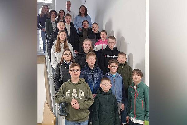 16 Mädchen und Jungen sind beim Zukunftstag im Finanzamt Burgdorf
