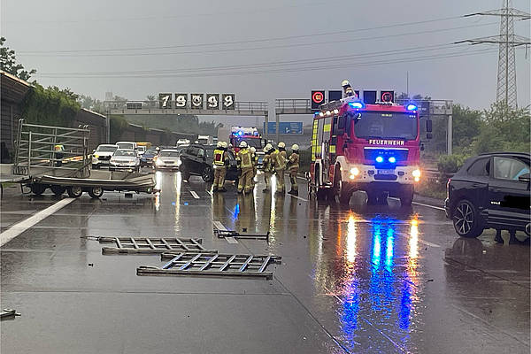 Starkregen verursacht Verkehrsunfall auf der A7