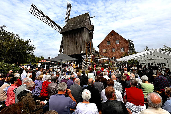 Hunderte Besucher tauchen zum Mühltentag an der Sorgenser Mühle in die Vergangenheit ein