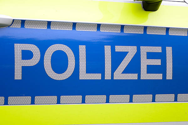 AltkreisBlitz: Geschwindigkeitsmessgerät der Polizei wird bei  Verkehrsunfall zerstört