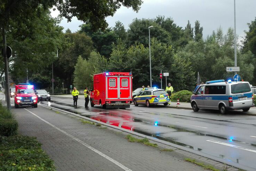 AltkreisBlitz: Zeugen gesucht: Fußgängerin bei Verkehrsunfall ...